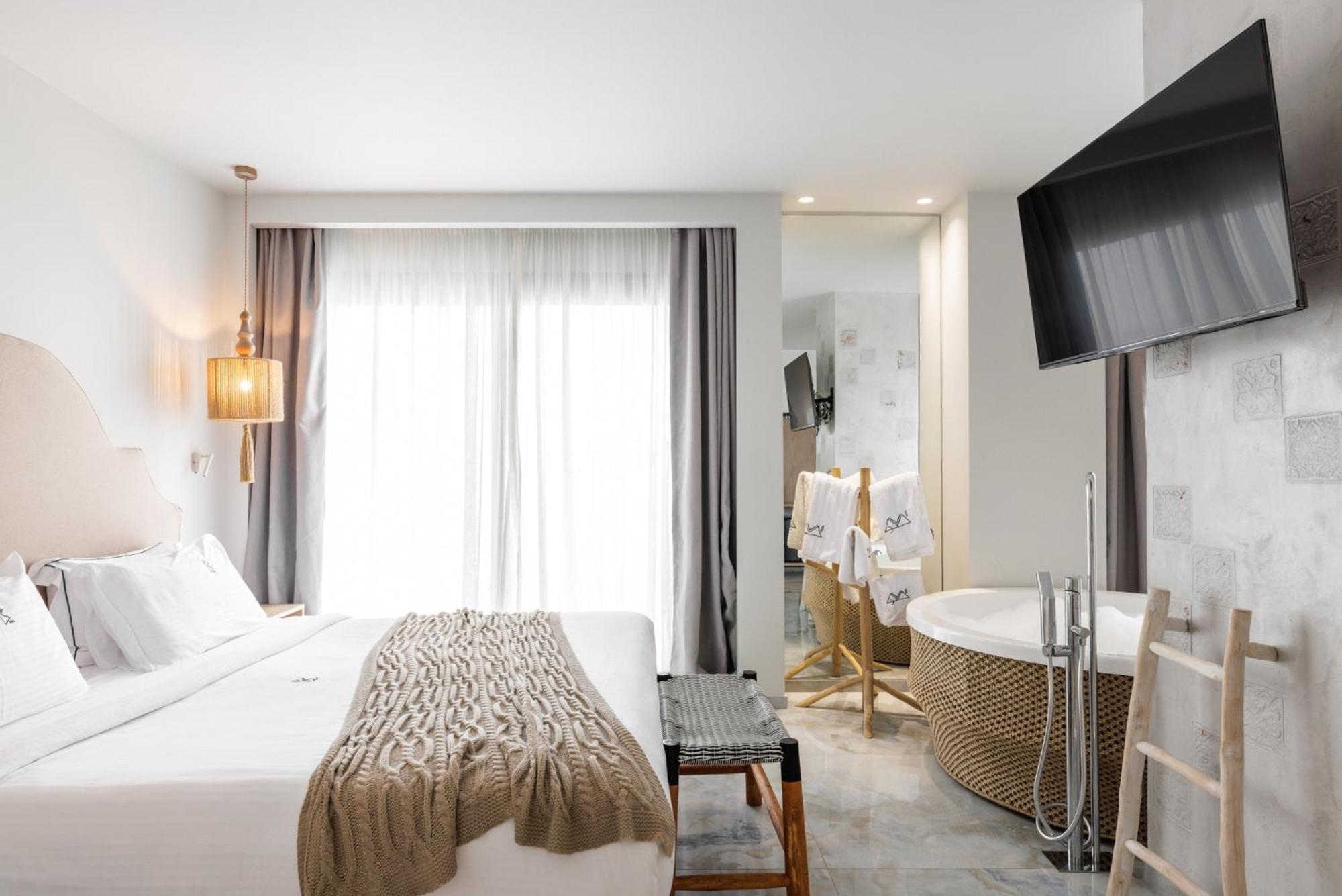 Blue Carpet Luxury Suites Pefkochori Exterior foto